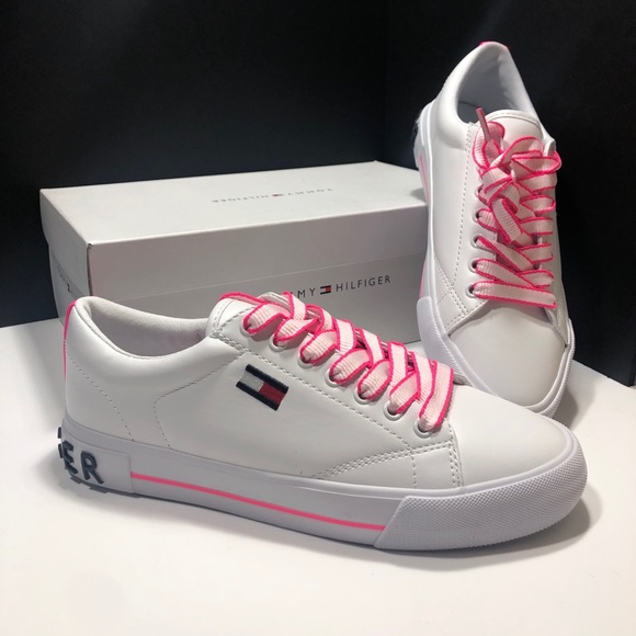 NEW⭐️⭐️⭐️TOMMY HILFIGER FLINT SNEAKERS - Picture 4 of 14